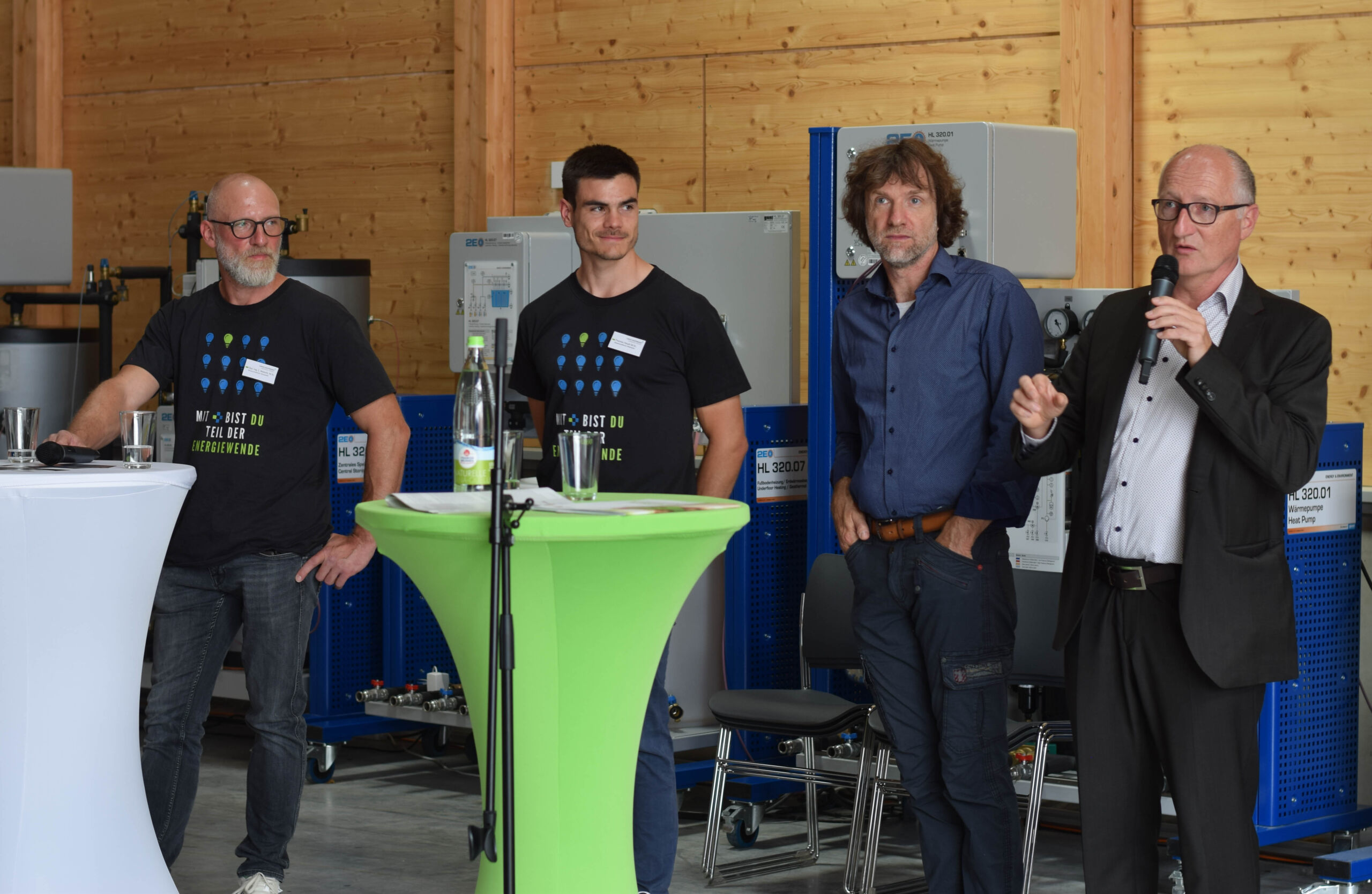 Podiumsdiskussion zum Thema „Zukunftssichere Energie im Eigenheim“. Dipl.-Ing. Christoph Matschi, Thomas Haupt, M.Sc., Dr. Rainer Saliger und Thomas Merkel (v.l.n.r.).